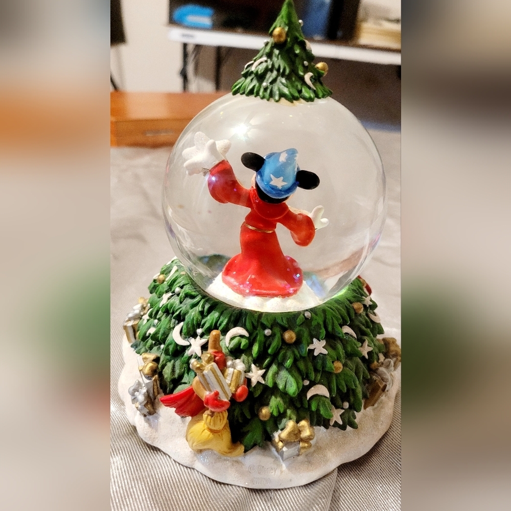 Disney Sorcerer Mickey Holiday Snow Globe - Picture 2 of 8